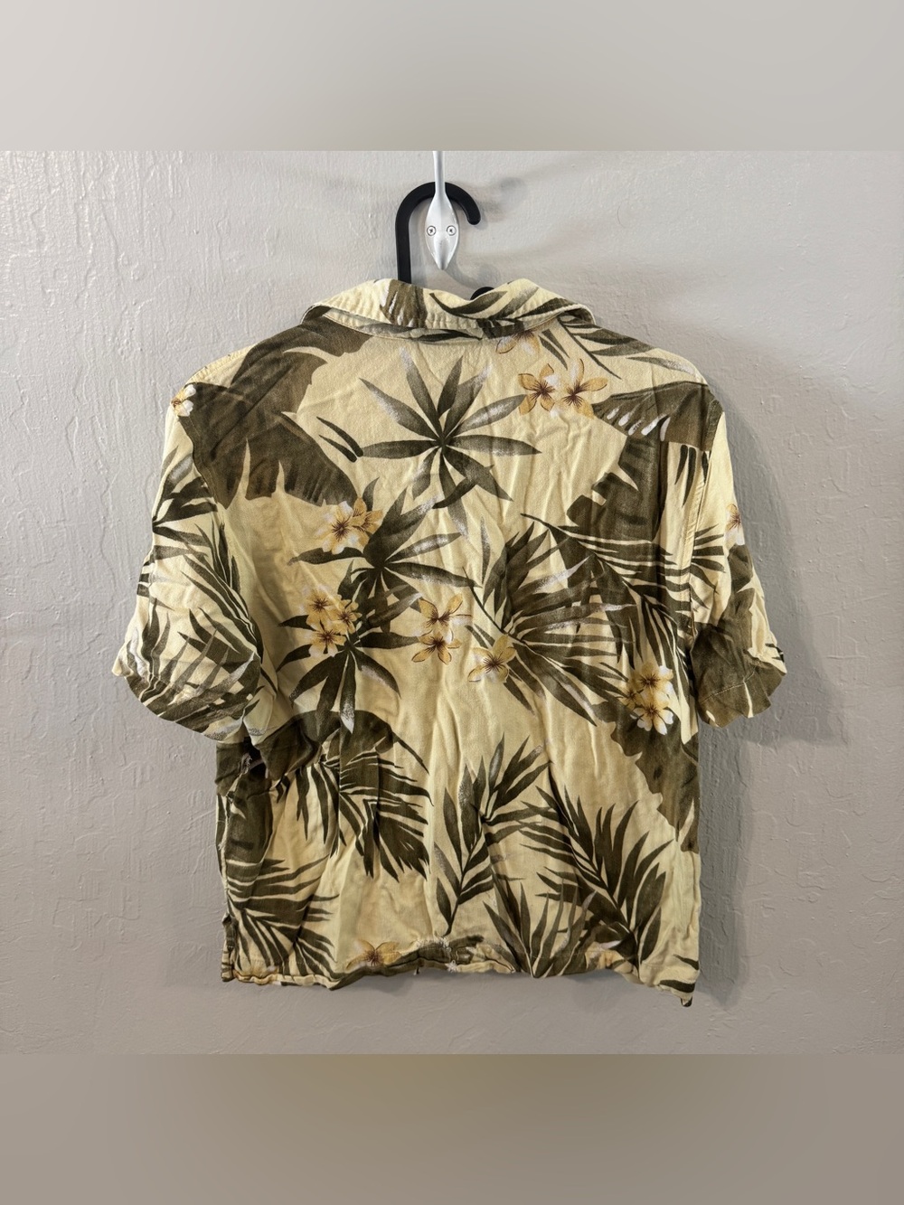 Tropical Button Up - Picture 4 of 6